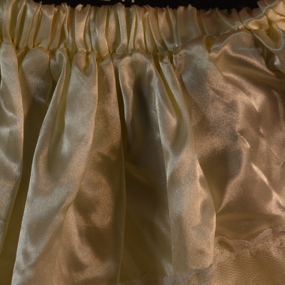 Sz Girls M frill skirt ALTEREGO NWT - Picture 3 of 4